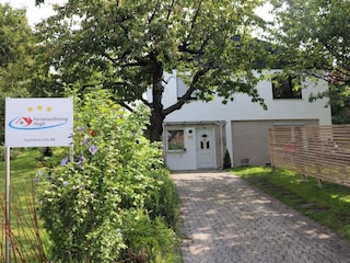 Stellplatz direkt vor der Haustüre