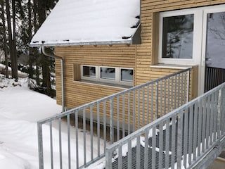 Zugang zur Ferienwohnung von der Terrasse