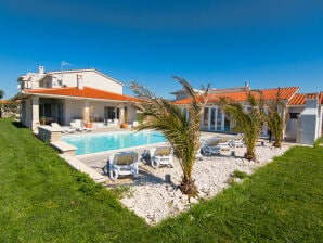 Nieuwe witte villa, 60 m², zwembad - Vodnjan - image1
