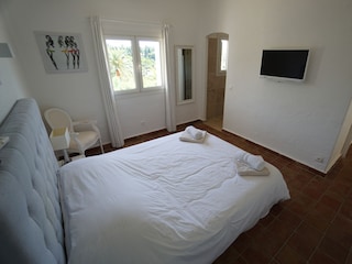 Schlafzimmer 1