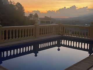 Kurz von Sonnenaufgang