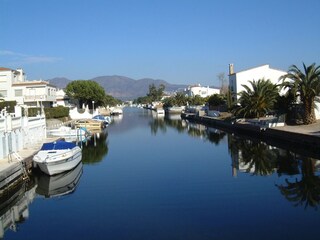 Maison de vacances Empuriabrava Environnement 35