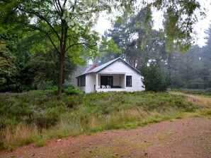 Ferienhaus in Maarheeze mit Garten