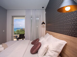 Bedroom No. 5 with double bed with en-suite & Terrace