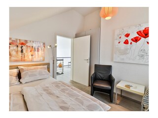 Schlafzimmer 4 mit Blick zur Galerie