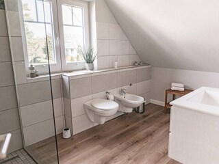 Badezimmer im Obergeschoss