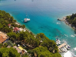 Holiday house AQUAMARIN SUITE 40m from the beach with sea view - Mali Losinj - image1