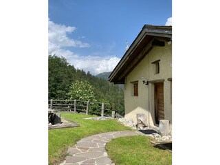 Eingang mit Sitzplatz