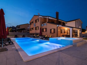 Villa Hedone - Hydromassage-Pool, Billard, Tischfußball