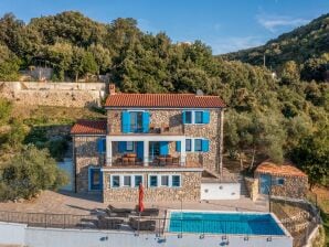 Holiday house Villa Lapida - Supetarska Draga - image1