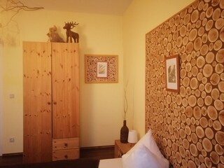 Detail Schlafzimmer mit 2 Liegen