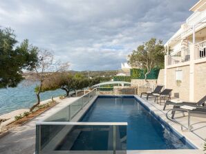 Villa Sea Touch - beachfront villa for eight, amazing views - Rogoznica - image1