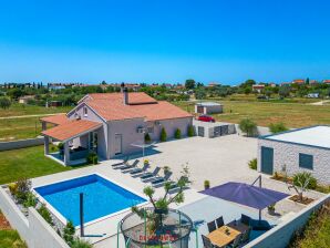 Ferienhaus Ana - Fažana - image1