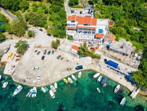 Mata Family Apartments - One Bedroom Apartment with Terrace and Sea View (A2)