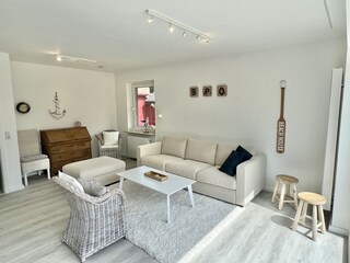 Wohnzimmer (renoviert 2023)