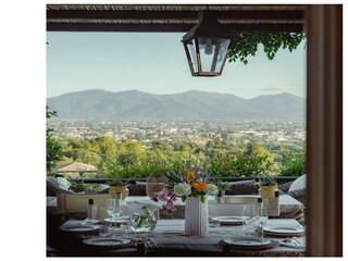Villa Lucca Outdoor Recording 8
