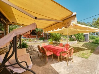 Apartment Ćunski Features 8