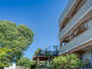 - Apartment M with Panoramic View