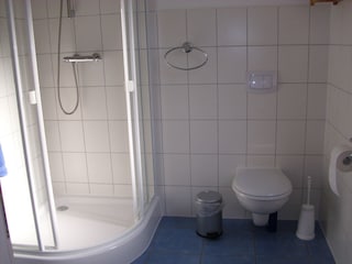 Bad mit Dusche (EG)